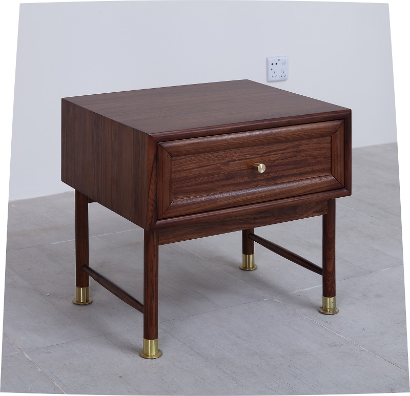 �ڽ�ľ��ͷ��